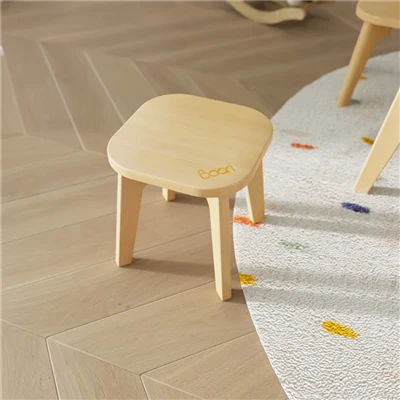 Tritthocker aus Holz für Kinder